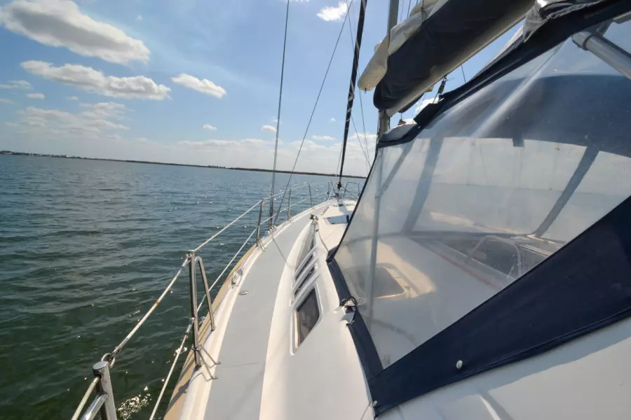 1996 Hunter 430