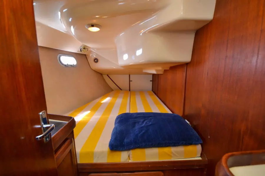 1996 Hunter 430