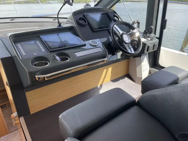 2018 Bavaria R40FLY