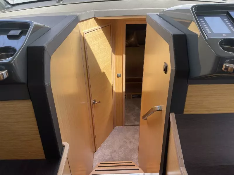 2018 Bavaria R40FLY