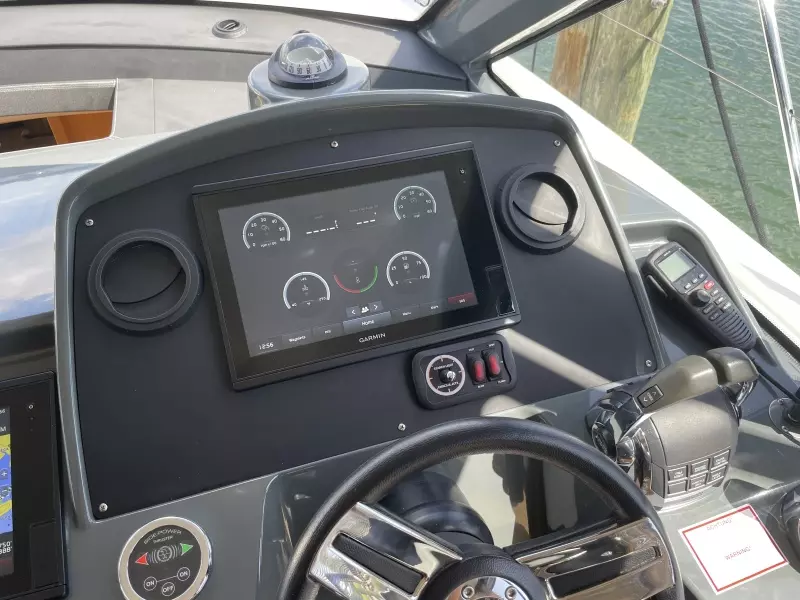 2018 Bavaria R40FLY
