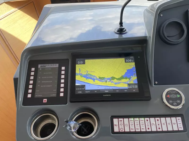 2018 Bavaria R40FLY