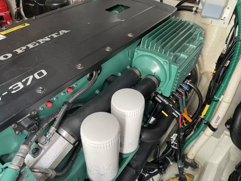 2018 Bavaria R40FLY