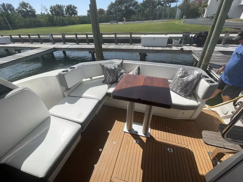 2018 Bavaria R40FLY