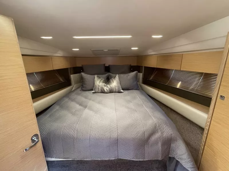 2018 Bavaria R40FLY