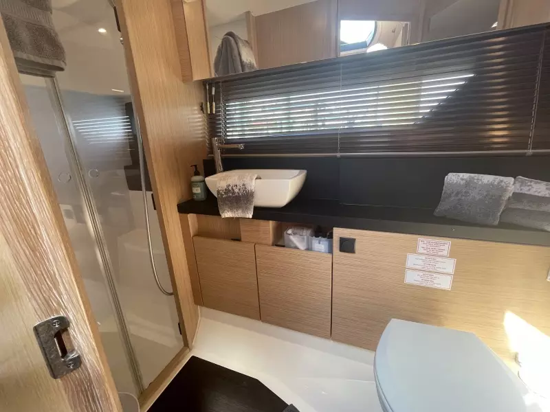 2018 Bavaria R40FLY