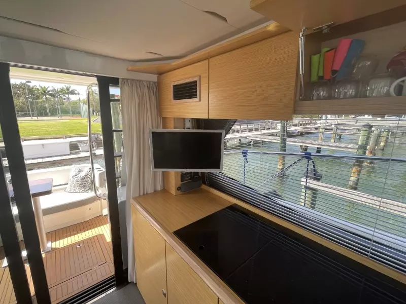2018 Bavaria R40FLY