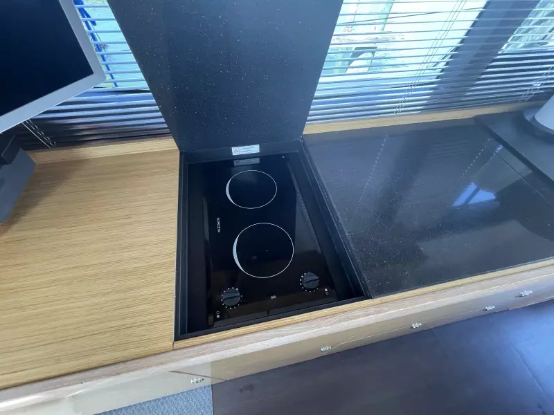 2018 Bavaria R40FLY