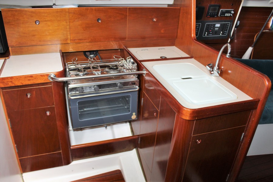 1997 Beneteau 321