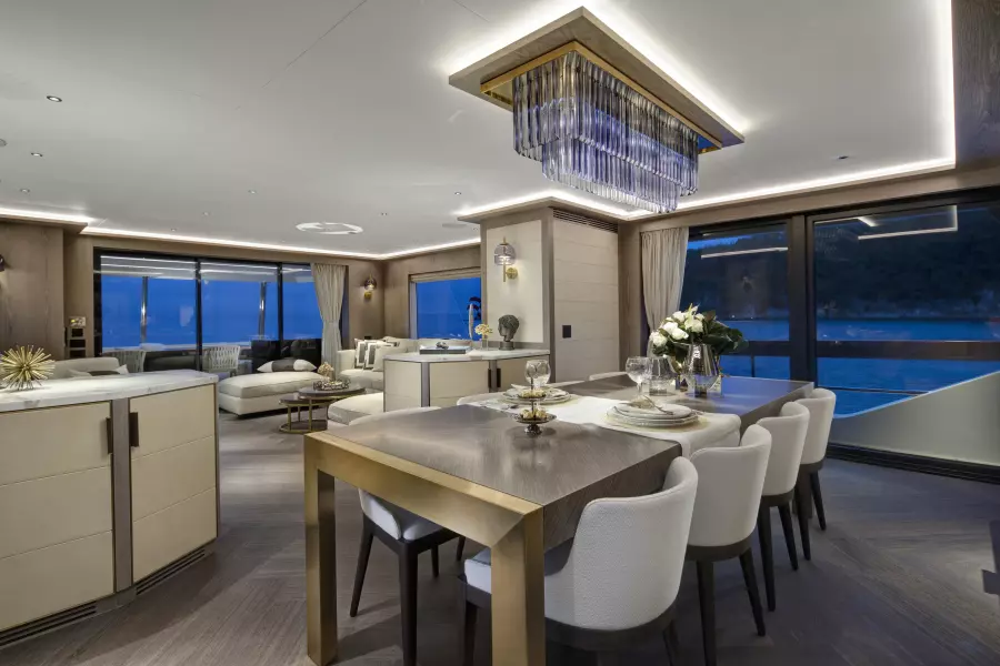 Sirena 88 Dining Area