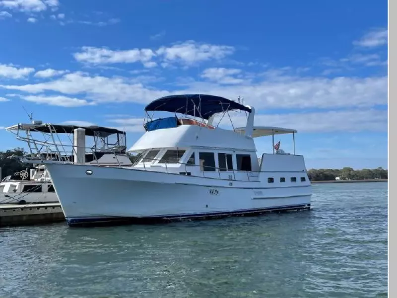 1986 Marine Trader 44 Sundeck