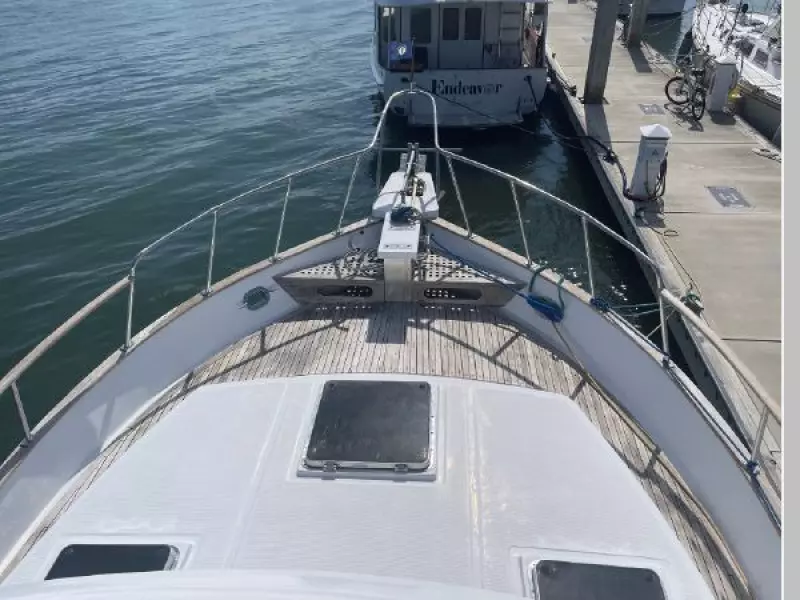 1986 Marine Trader 44 Sundeck