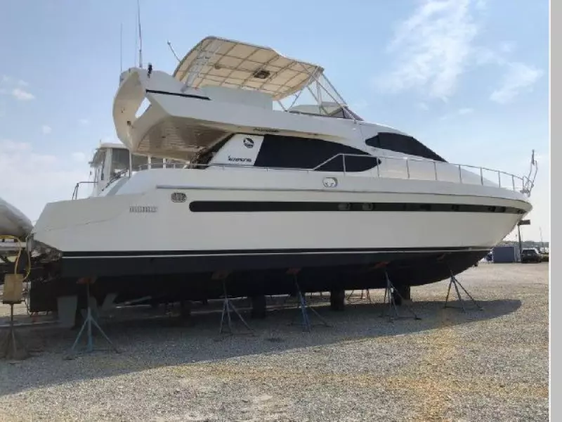 1992 Tecnomarine 58 Motor yacht
