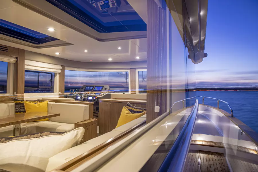 Sirena 58 Coupe Sidedecks