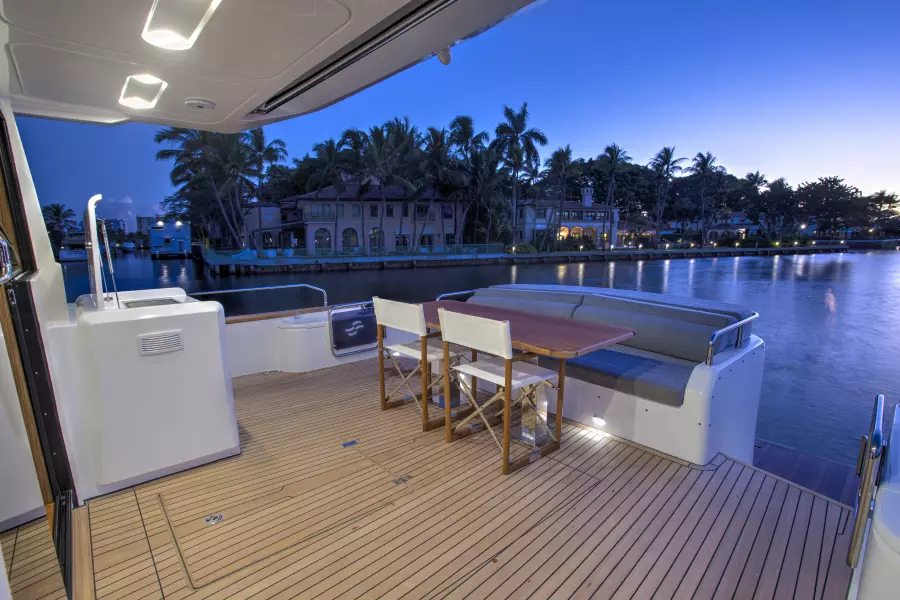 Sirena 58 Coupe Cockpit