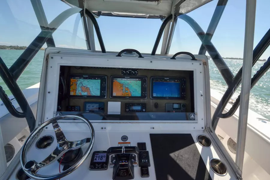 Helm Electronics