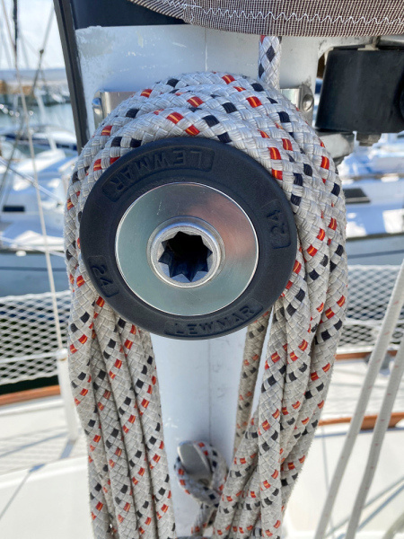 Winch mast Port 