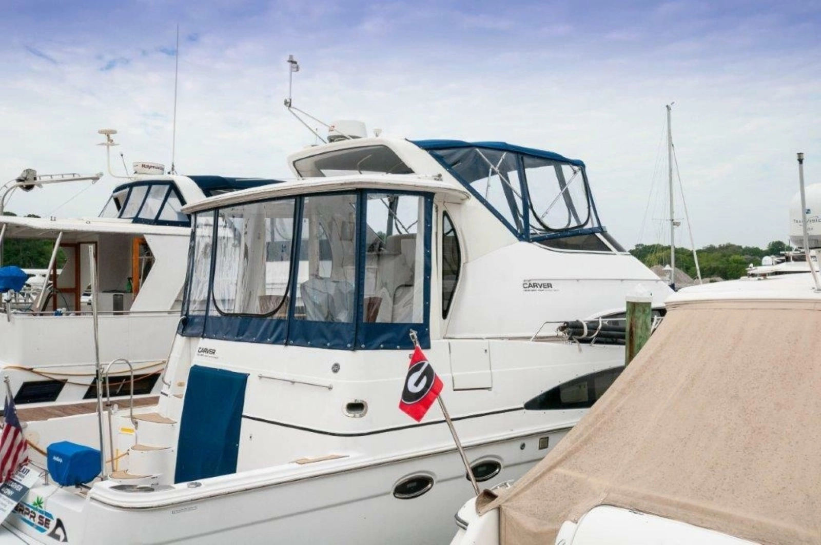 2002 Carver 444 Cockpit Motor Yacht photo 29