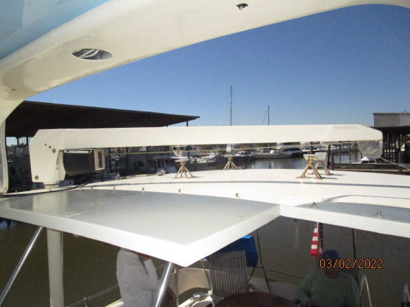 40' Hatteras tender davit