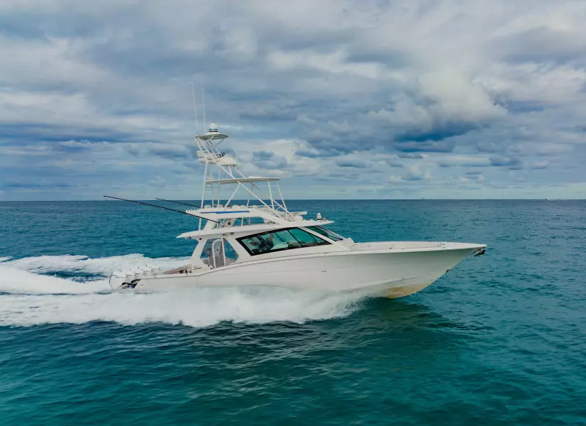 THE COOP 2021 Scout 530 LXF 53 ft Express Cruiser for sale