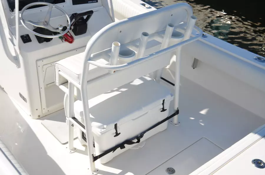 Regulator 24fs GRENADIER 2006 Regulator 24FS 24 ft Center Consoles for sale