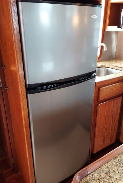 1061 Dorcas Ann Refrigerator