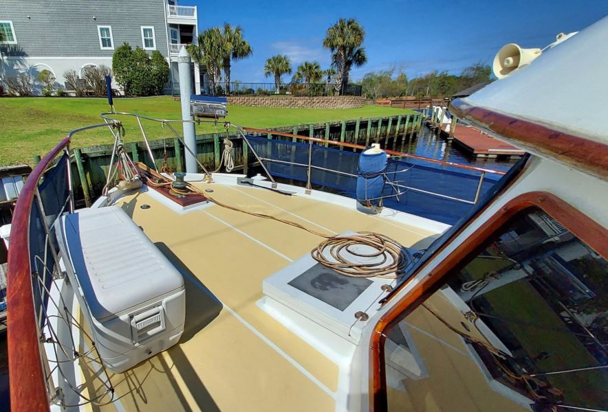 1006 Dorcas Ann Foredeck