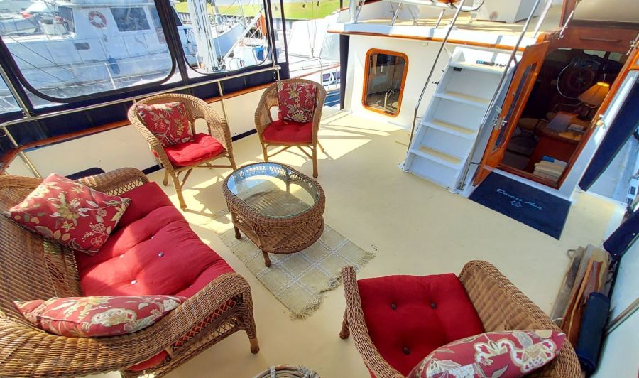 1025 Dorcas Ann Sundeck Forward View