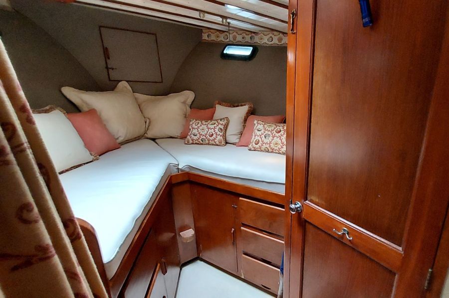 1082 Dorcas Ann V Berth