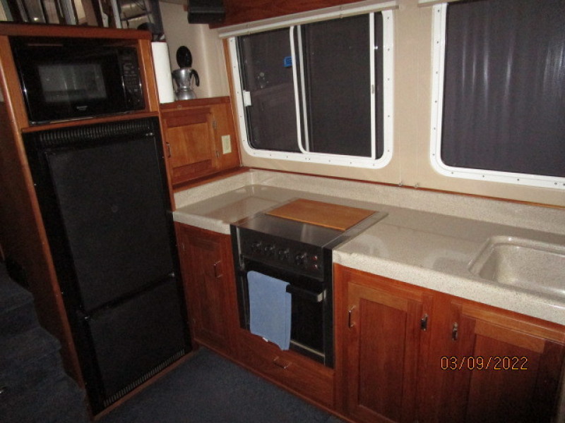 34' American Tug galley2