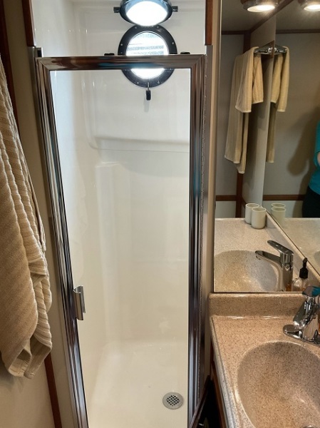 34' American Tug master stateroom head