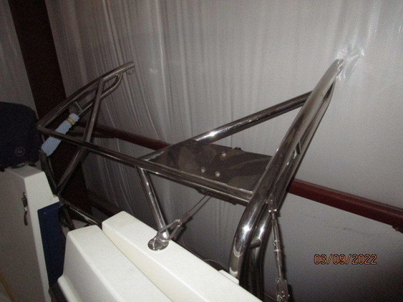 34' American Tug tender davits
