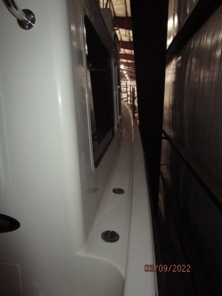 34' American Tug starboard side deck1
