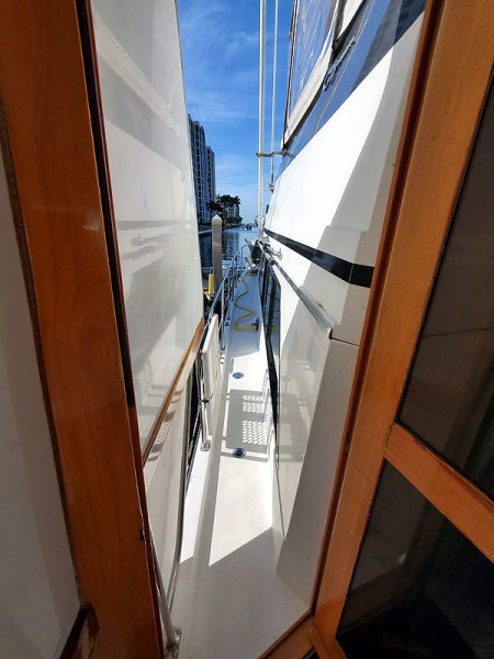 1990 Californian 48 Sundeck