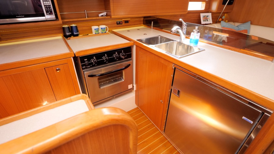 2015 Catalina 445