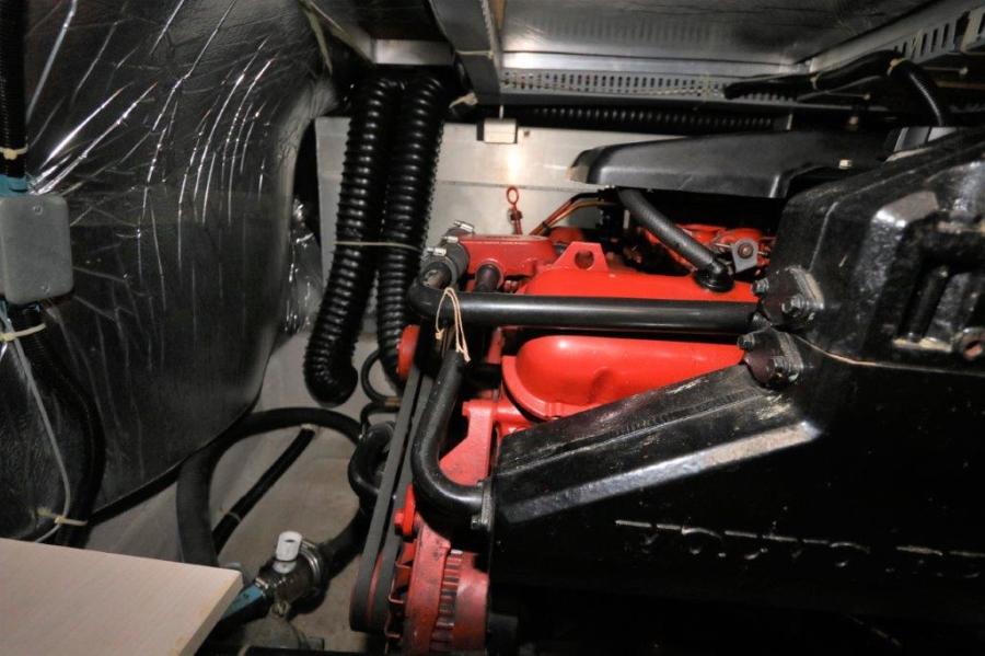 36' 1991 Carver AFT CABIN