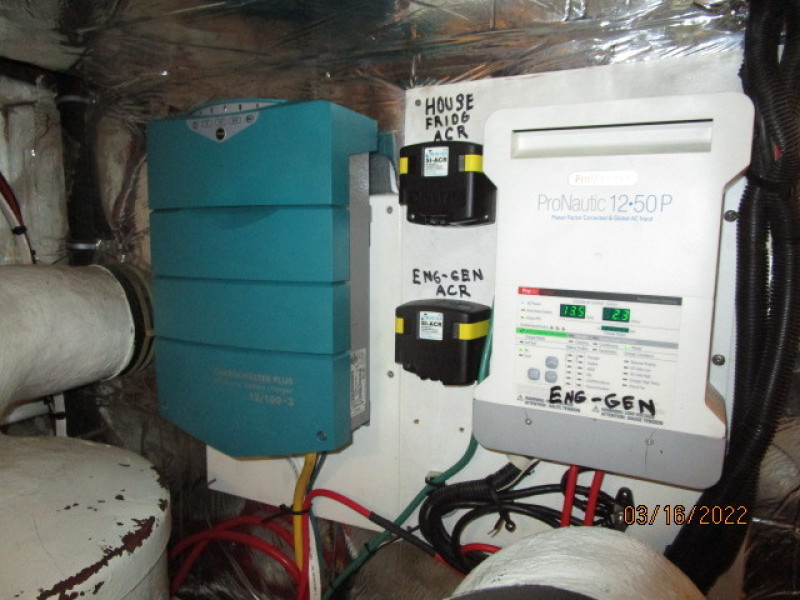 42' Ocean Alexander battery chargers