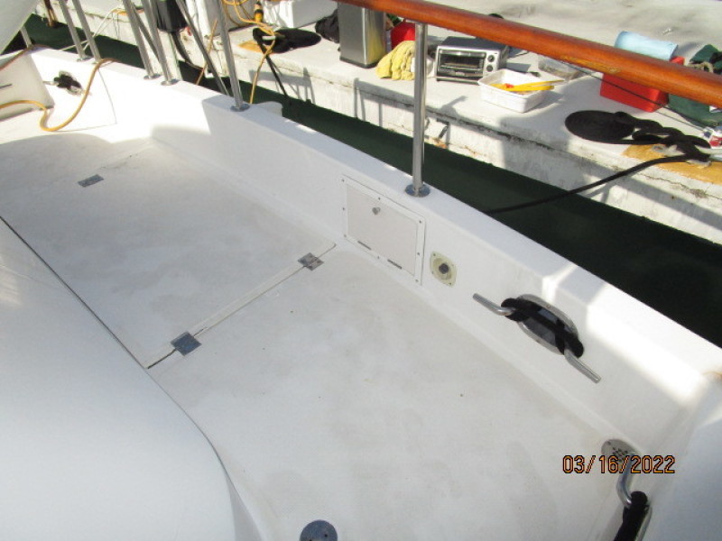 42' Ocean Alexander aftdeck