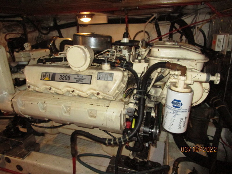 42' Ocean Alexander port main engine