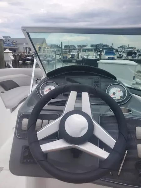 24ft Hurricane Yacht For Sale