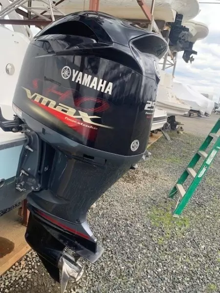 24ft Hurricane Yacht For Sale