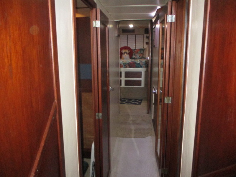 1985 Bayliner 4550