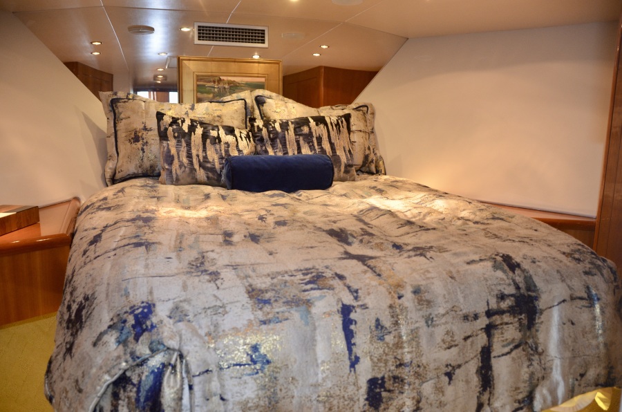 Hatteras 50-Moriah-VIP Stateroom