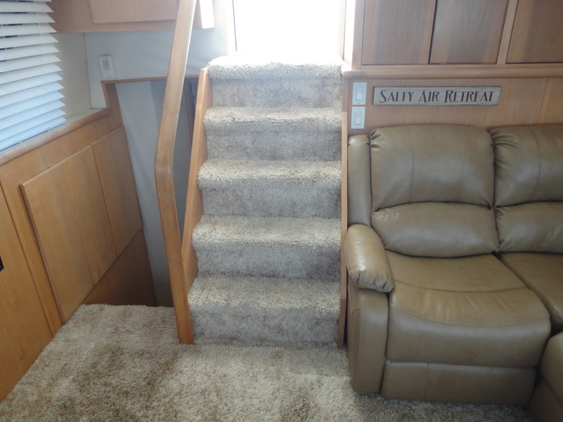 1995 Carver 370 Aft Cabin Motor Yacht