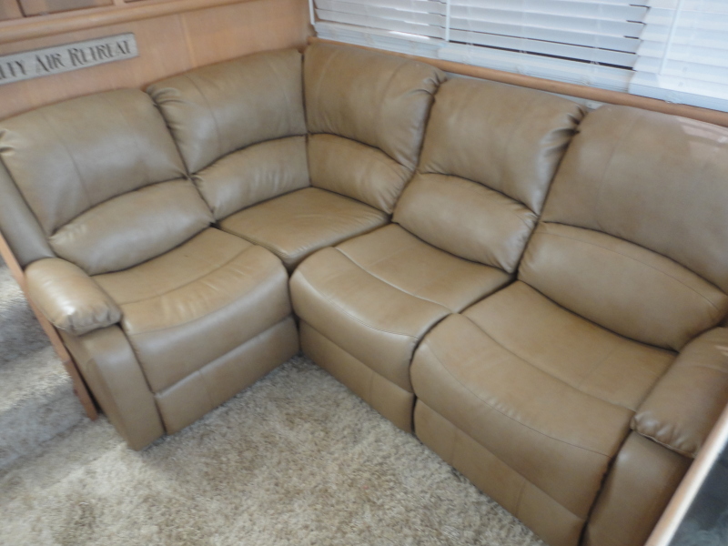 1995 Carver 370 Aft Cabin Motor Yacht