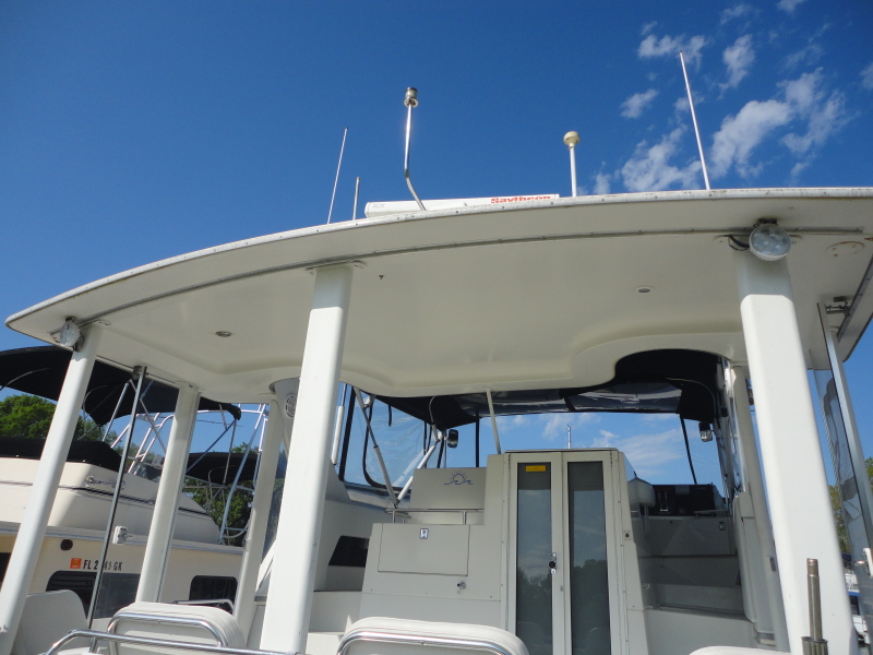 1995 Carver 370 Aft Cabin Motor Yacht