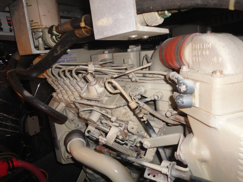 1995 Carver 370 Aft Cabin Motor Yacht