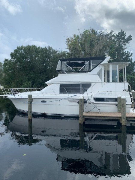 1995 Carver 370 Aft Cabin Motor Yacht