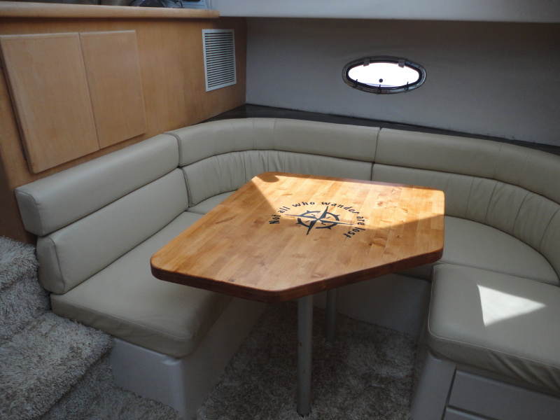 1995 Carver 370 Aft Cabin Motor Yacht