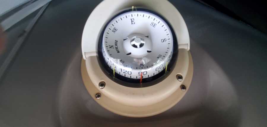 37 Richie Compass